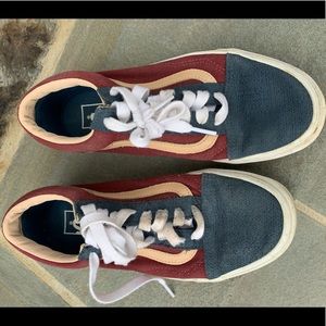 Vans Mens 7/ Women 8.5
